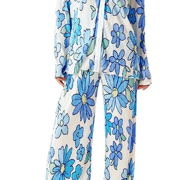 💋Two piece floral pants set! - Picture 3 of 5